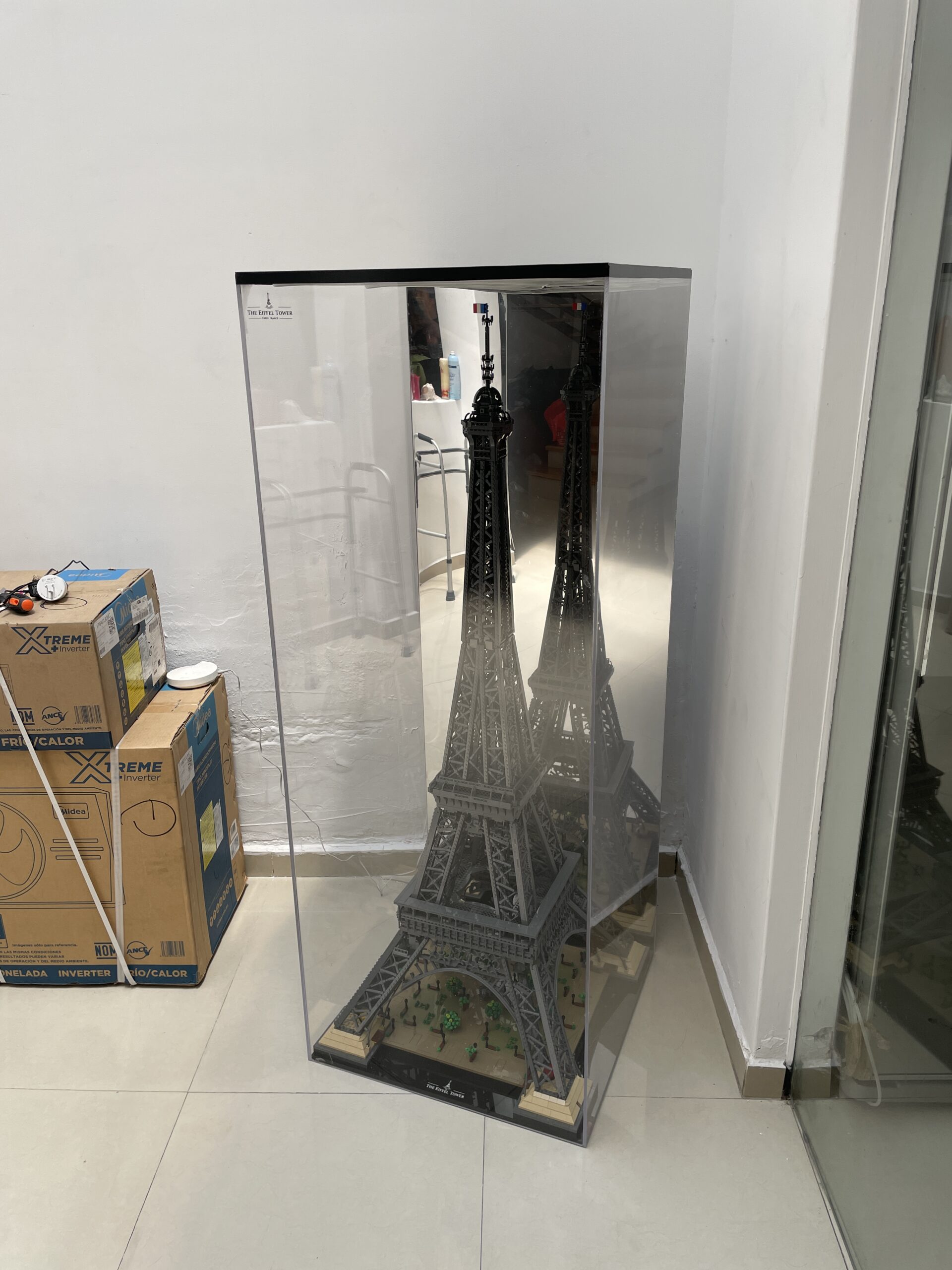 Case para LEGO® Torre Eiffel (Set. #10307) (Grande) - Imagen 4